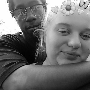 Meet your Posher, Hollis